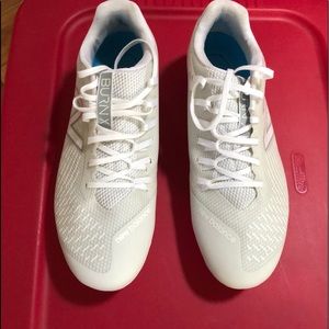 Men’s Burn x new balance size 10 cleats